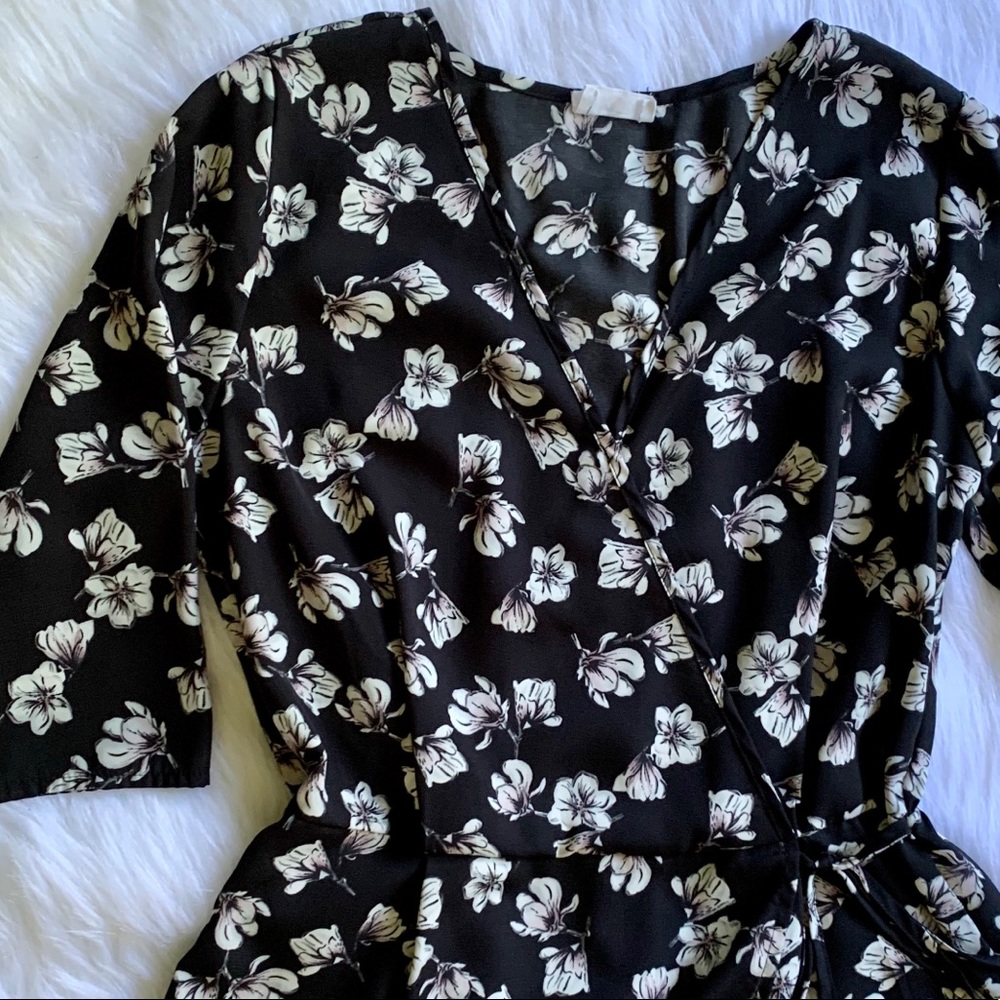 ✨ALL ITEMS $5✨ Sienna Sky Tie Waist Blouse